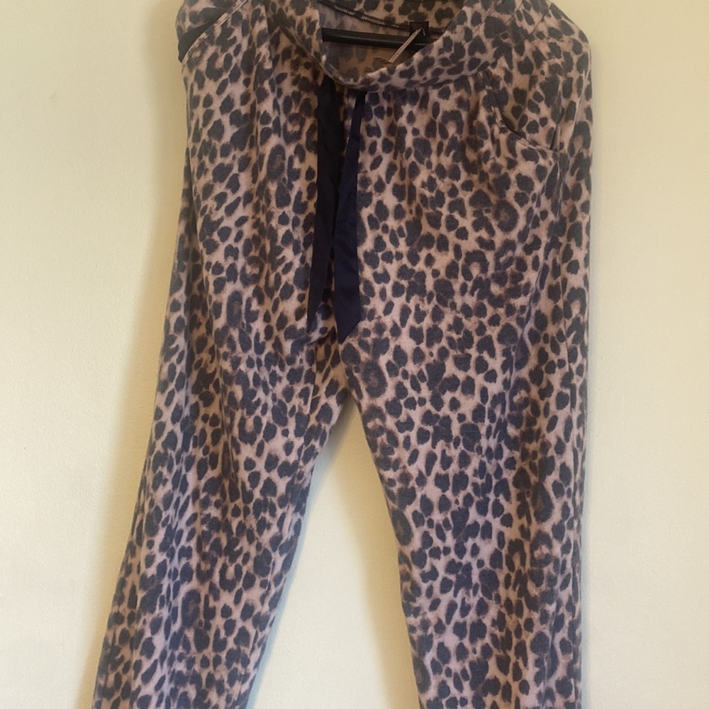Victoria’s Secret leopard lounge pants - soo comfy